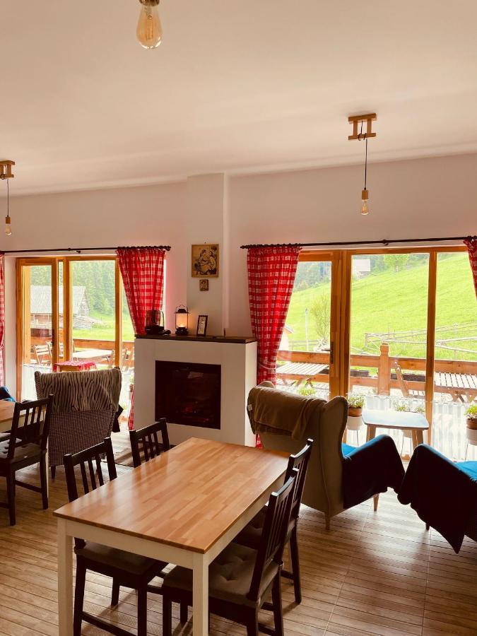 Andolia Villa Moeciu De Sus Buitenkant foto