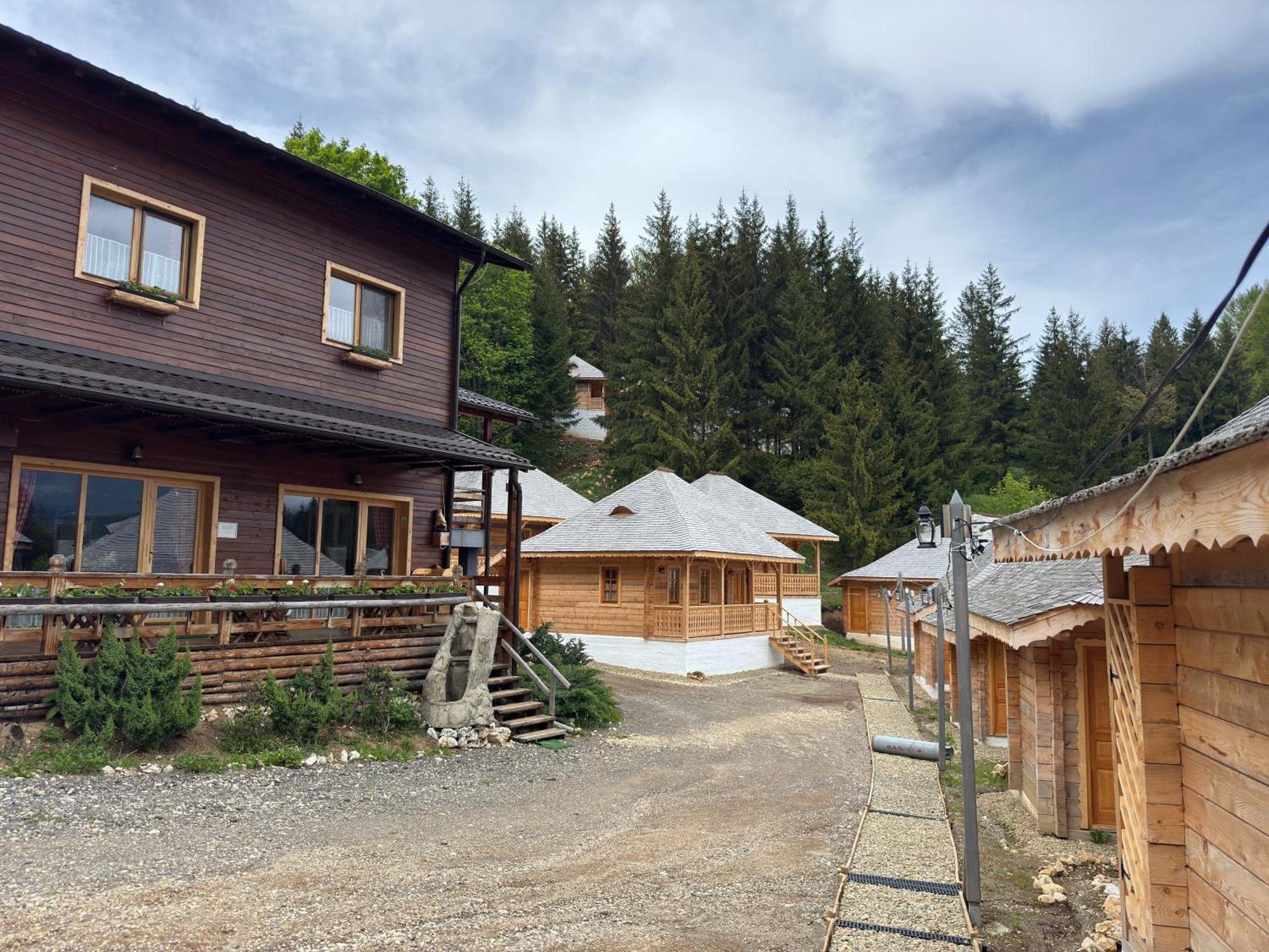 Andolia Villa Moeciu De Sus Buitenkant foto